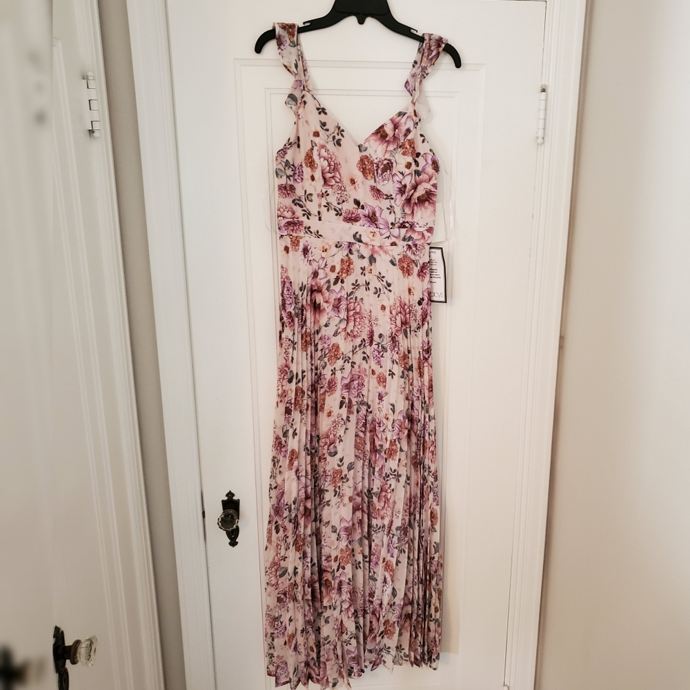 Pleated Floral Gown - Picture 2 of 6